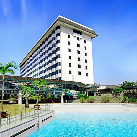 Horison Ultima Bandung Hotel Buitenkant foto