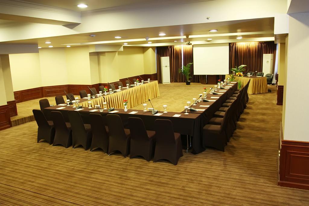 Horison Ultima Bandung Hotel Buitenkant foto