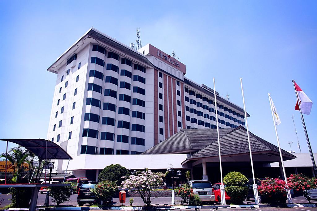 Horison Ultima Bandung Hotel Buitenkant foto