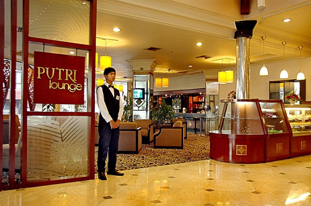 Horison Ultima Bandung Hotel Buitenkant foto