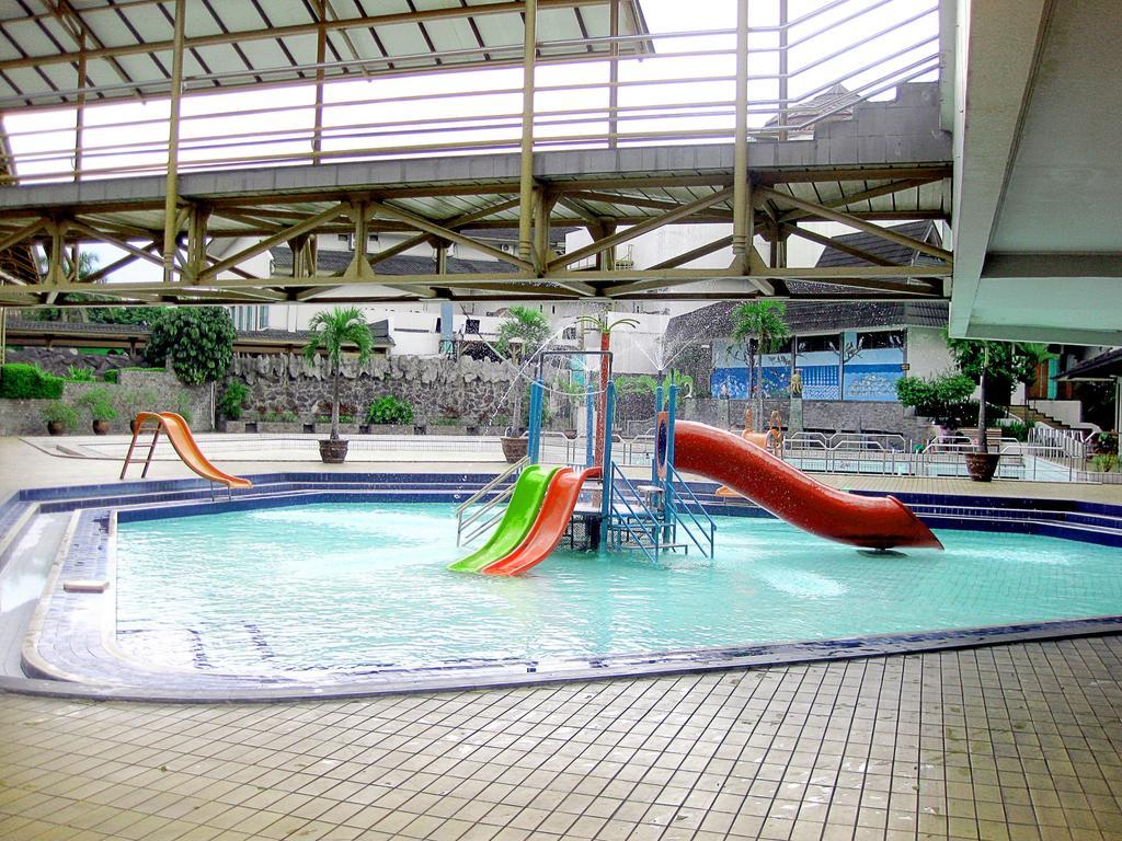Horison Ultima Bandung Hotel Buitenkant foto