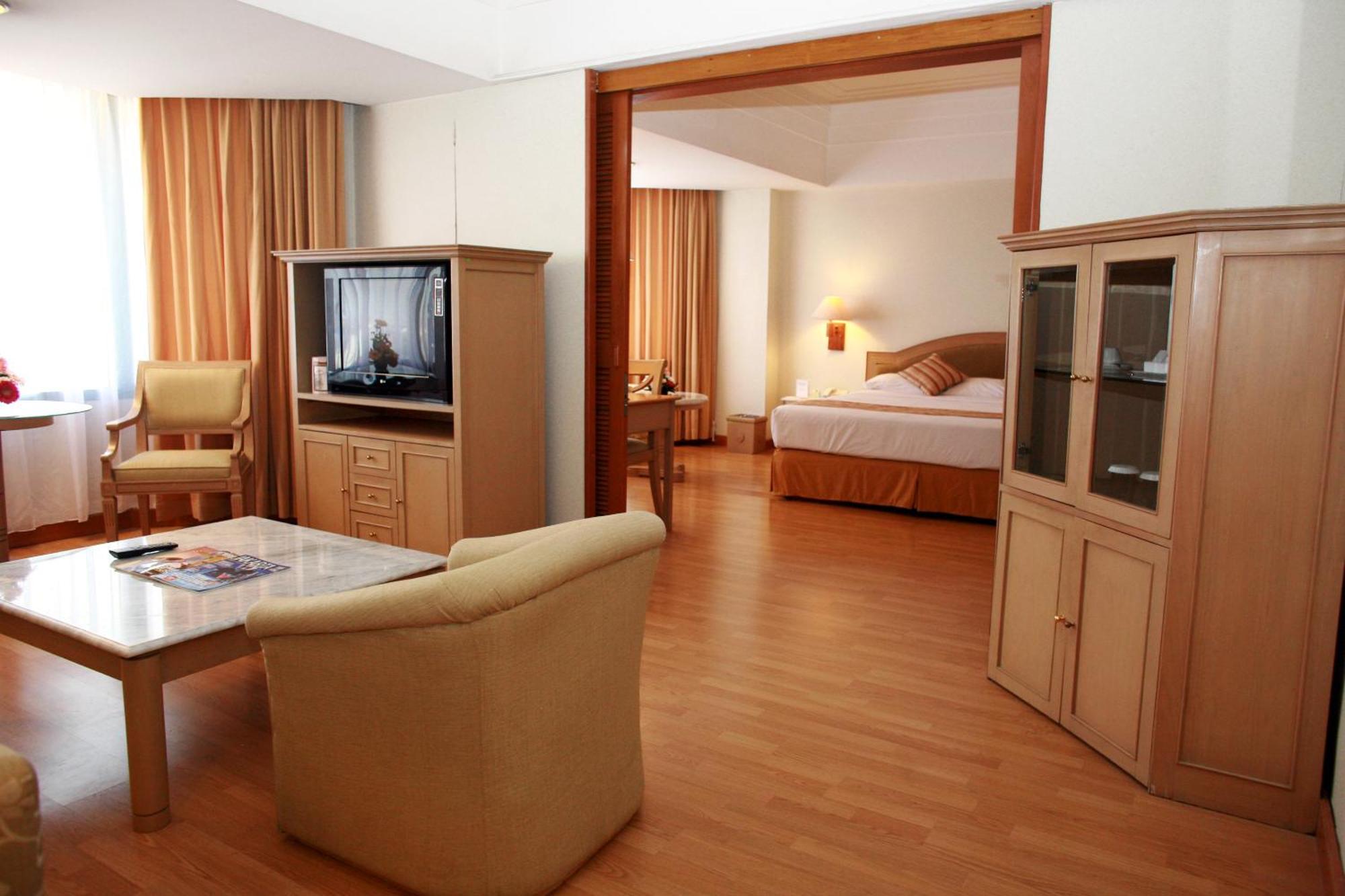 Horison Ultima Bandung Hotel Buitenkant foto