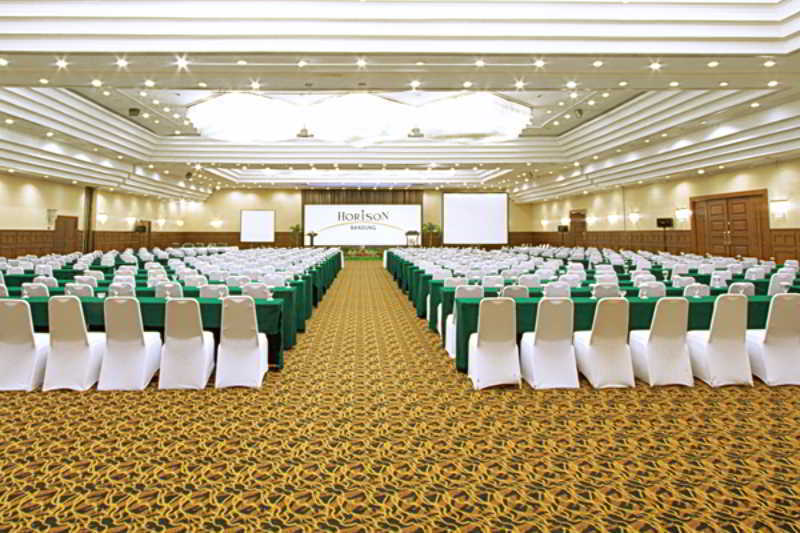 Horison Ultima Bandung Hotel Buitenkant foto